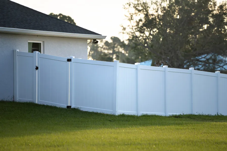 How Privacy Fencing Enhances Security And Privacy For Homes in Artesia NM